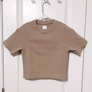 Everlane Seamless Tee